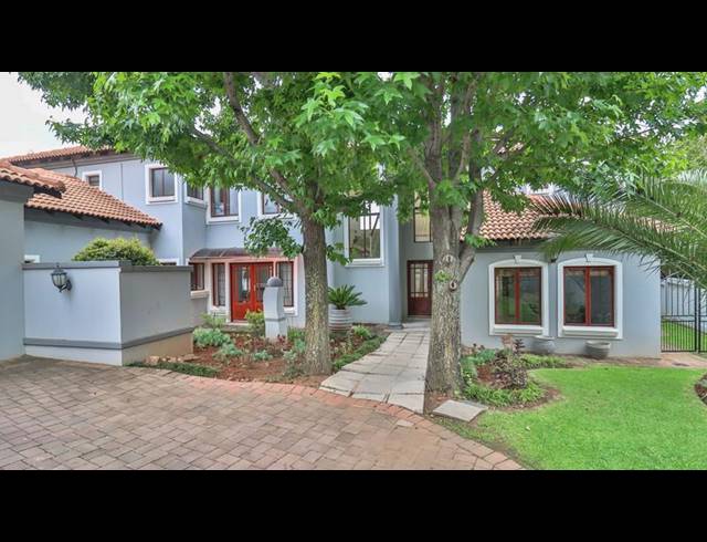 5 BEDROOM HOUSE FOR SALE IN MIDSTREAM ESTATE